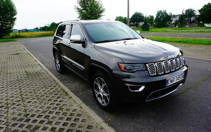 Jeep Grand Cherokee cena 189000 przebieg: 61000, rok produkcji 2020 z Wrocław małe 781